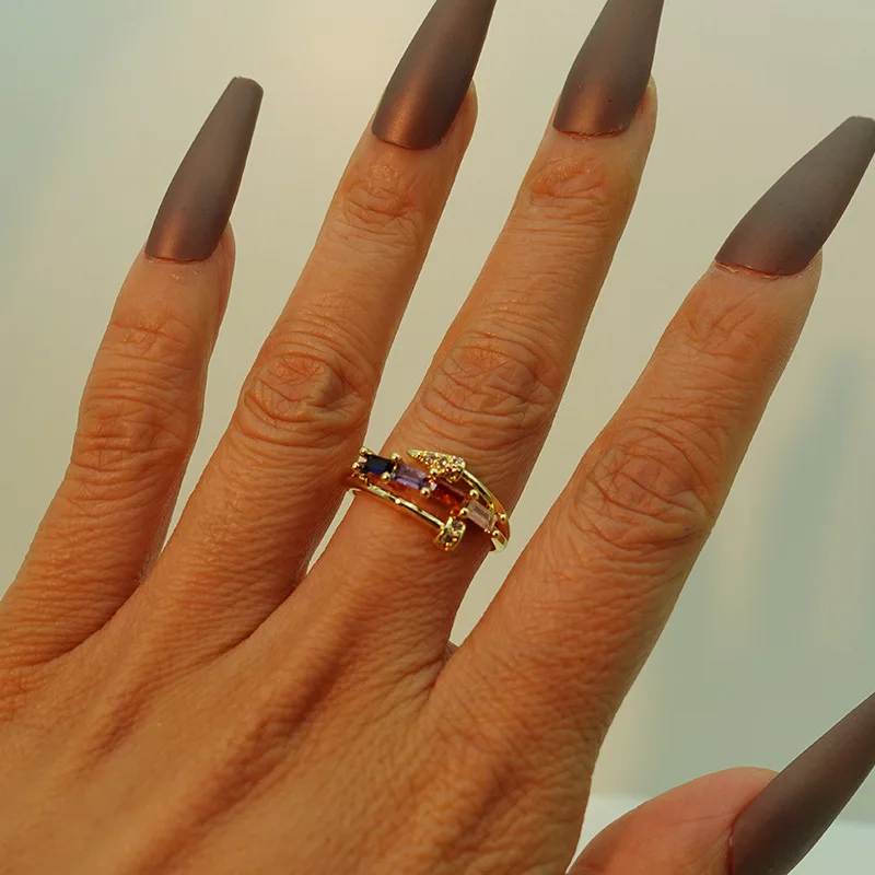 2023 Модни годежни пръстени, златен цвят с отворен дизайн за елегантни жени от естествен цирконий, вечерни украса за всеки ден . ' - ' . 4