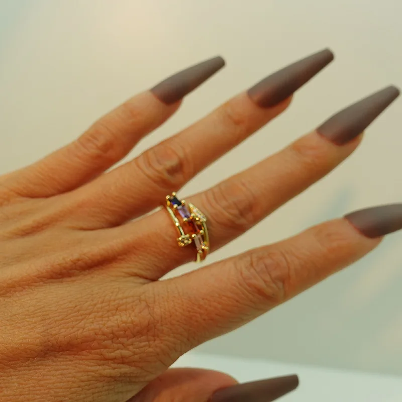 2023 Модни годежни пръстени, златен цвят с отворен дизайн за елегантни жени от естествен цирконий, вечерни украса за всеки ден . ' - ' . 5