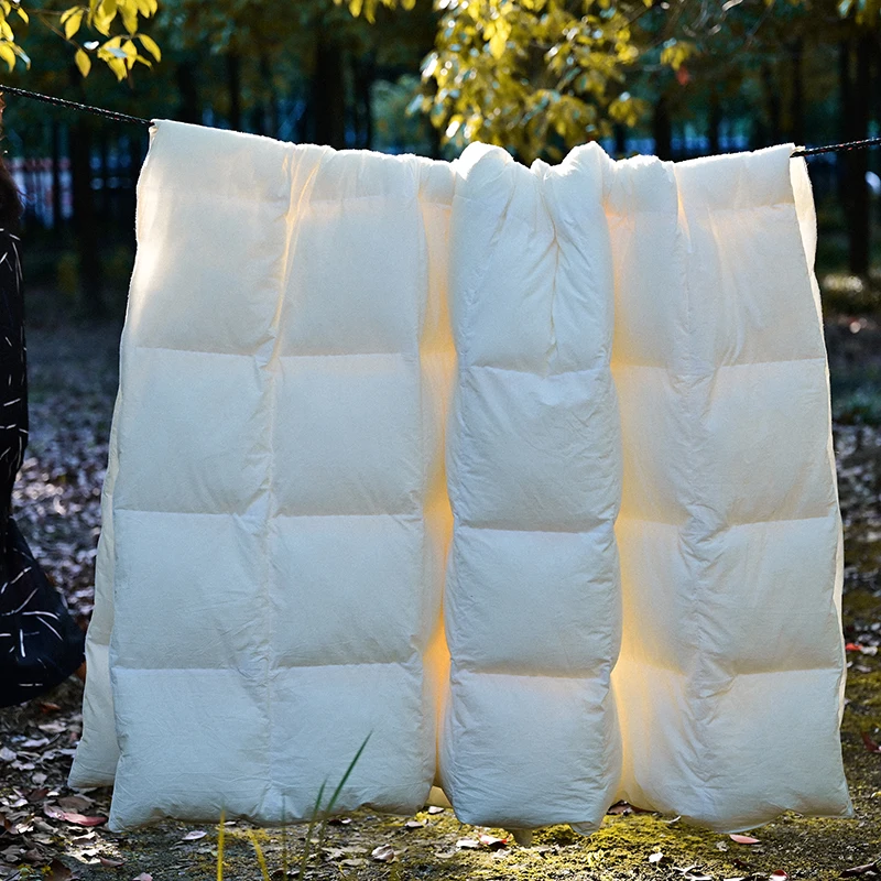Бяло Пушистое одеяло от естествени растителни влакна Four Seasons Duvet с стегаными завивки . ' - ' . 2