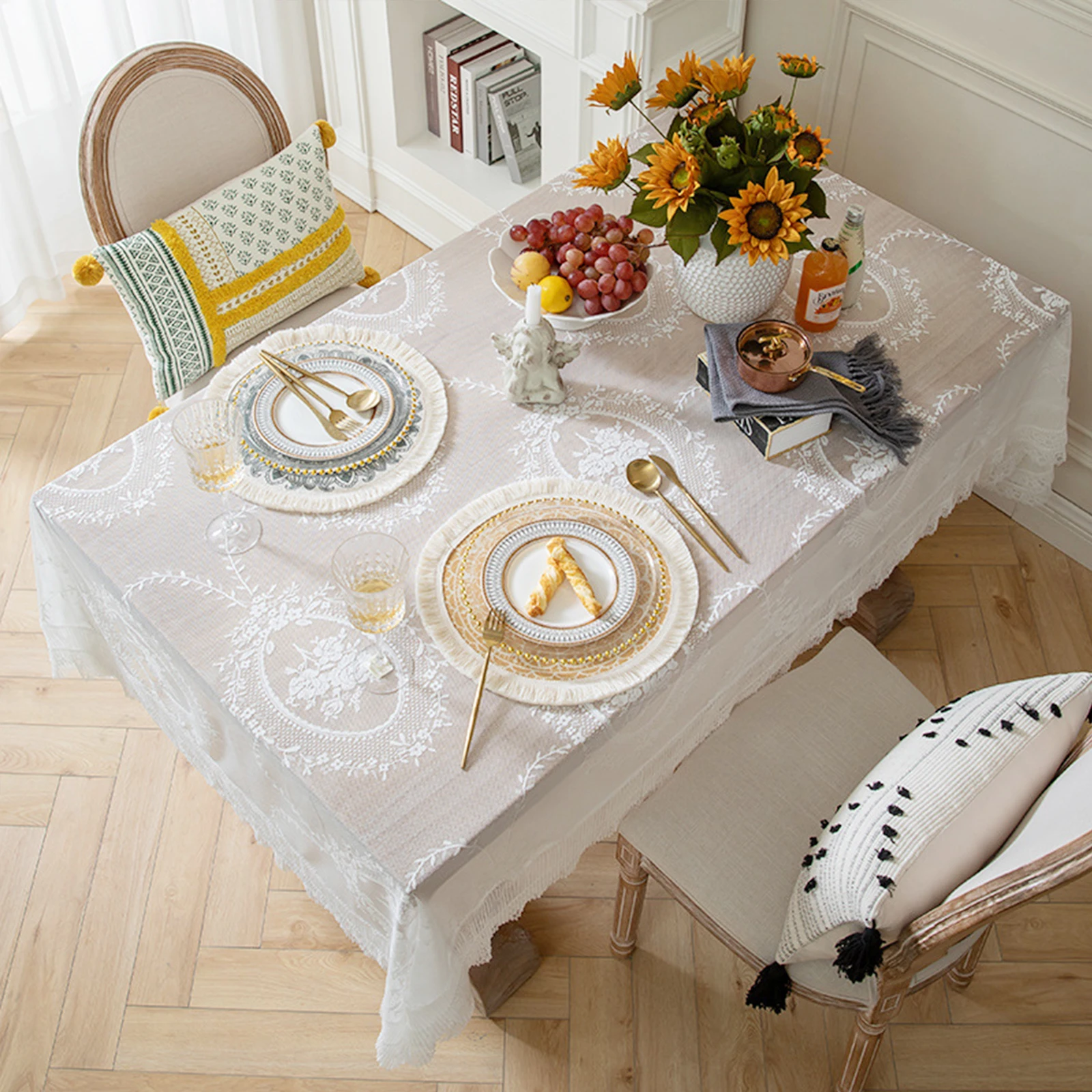Френска Бяла Лейси Памучен Покривка с бродерия на цветя за украса на сватбени партита, Луксозна покривка за масата . ' - ' . 1