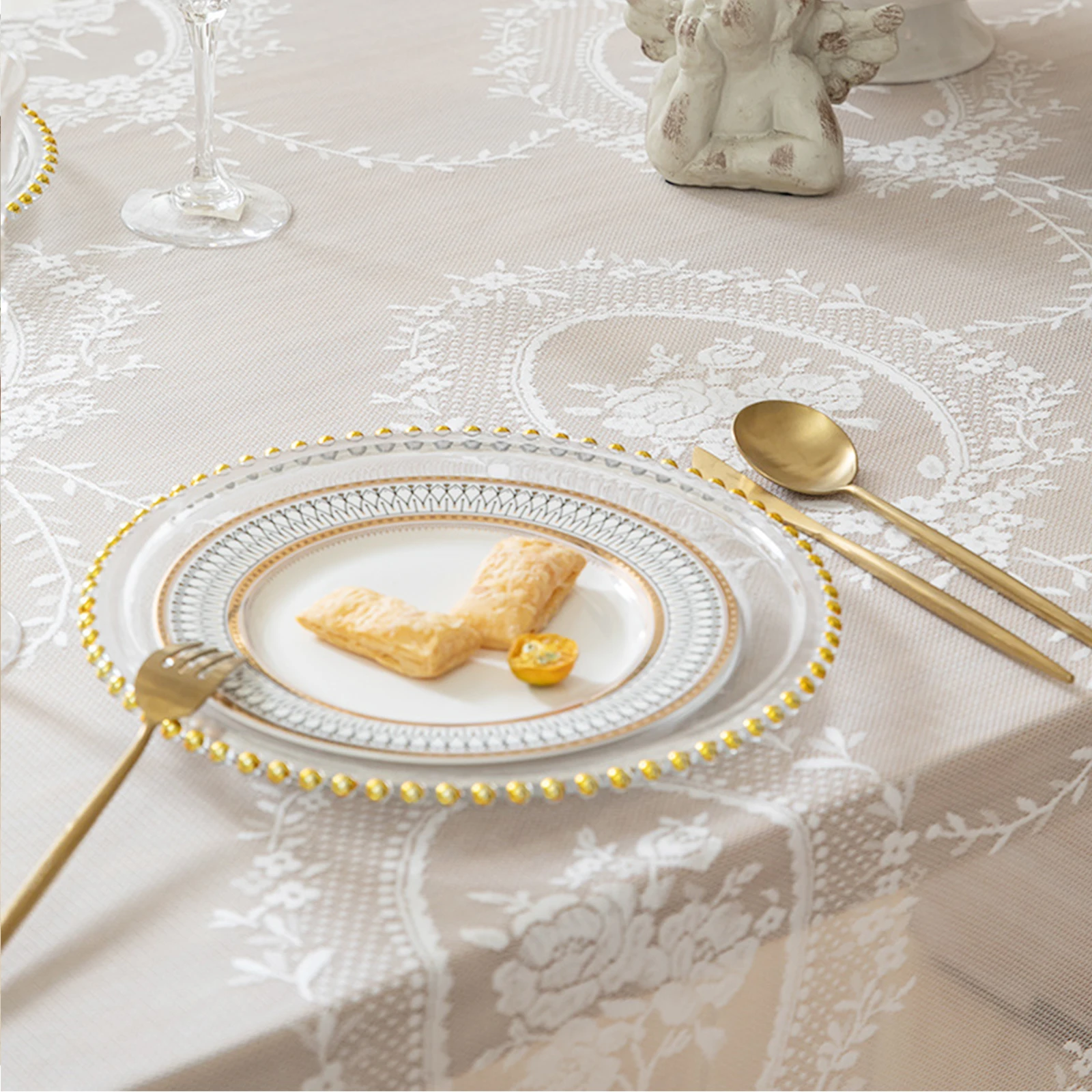Френска Бяла Лейси Памучен Покривка с бродерия на цветя за украса на сватбени партита, Луксозна покривка за масата . ' - ' . 4
