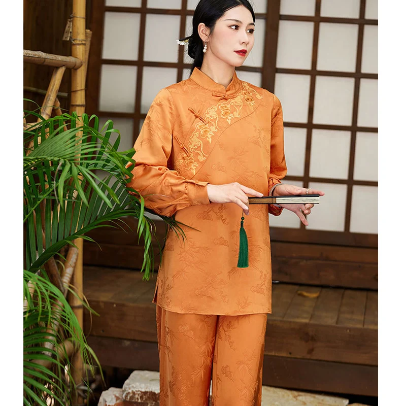 Есента Нов Случайни топ с дълги ръкави и висока деколте в китайски стил + Ретро-комплект бродерия за широките панталони с висока талия за жени на S-XXL . ' - ' . 0