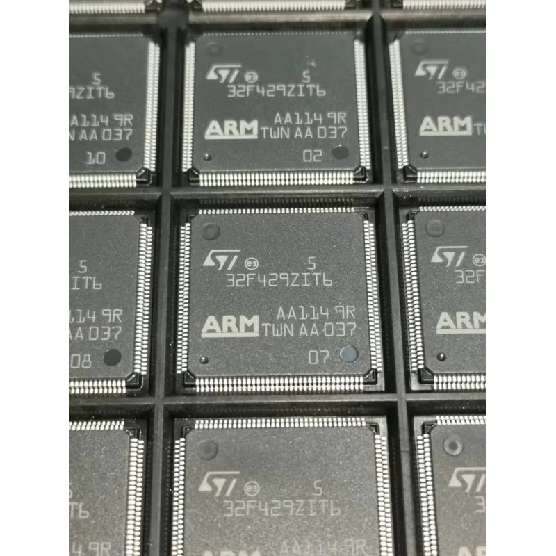 Оригиналния регулатор на напрежение чип IC SOT-25 AP7343Q-29W5-7 . ' - ' . 3
