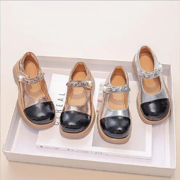 Детски Обувки на Принцесата от естествена кожа; Новост 2023 г.; Есенни Малки Кожени обувки с мека подметка за момиченца; Модни обувки, цвят Шампанско; Сребрист 23-3