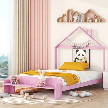 Легло в формата на къща, в пълен размер на дървено легло-платформа с таблата във формата на къщички и пейка за крака, удобна за детска спалня