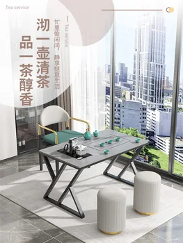 Леки и луксозни столове за журнального маса на балкона е от каменни плочи в съчетание с модерна прости домашни чайным масичка кунг-фу