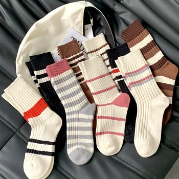 Памучни дамски Дълги чорапи със средна дължина, в корейски стил, бели Мъжки чорапи Дишащи с бродерия за почивка и момичета, сезон Пролет-лято, шарени, красиви Жени