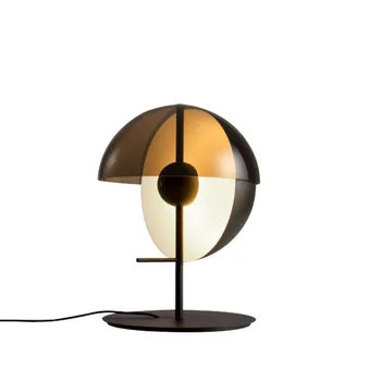 Постмодернистская Минималистичная Креативна настолна лампа за дневна, нощна лампа за спални, Декоративна настолна лампа модел от стъкло за стая