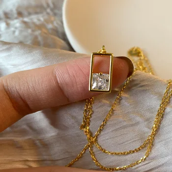 Синтетичен муассанит, Кух правоъгълно диамантена огърлица, верижка на ключицата, шейная верига на жената златното луксозна малка квадратна колие