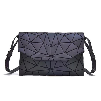 Чанта светлинен пакет Дамски официални клатчи с геометричен дизайн, чантата през рамо, Луксозна чанта за жени 2024